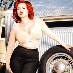 Vintage Repro Pinup Girl Clothing long sleeve nude Gia top size Medium